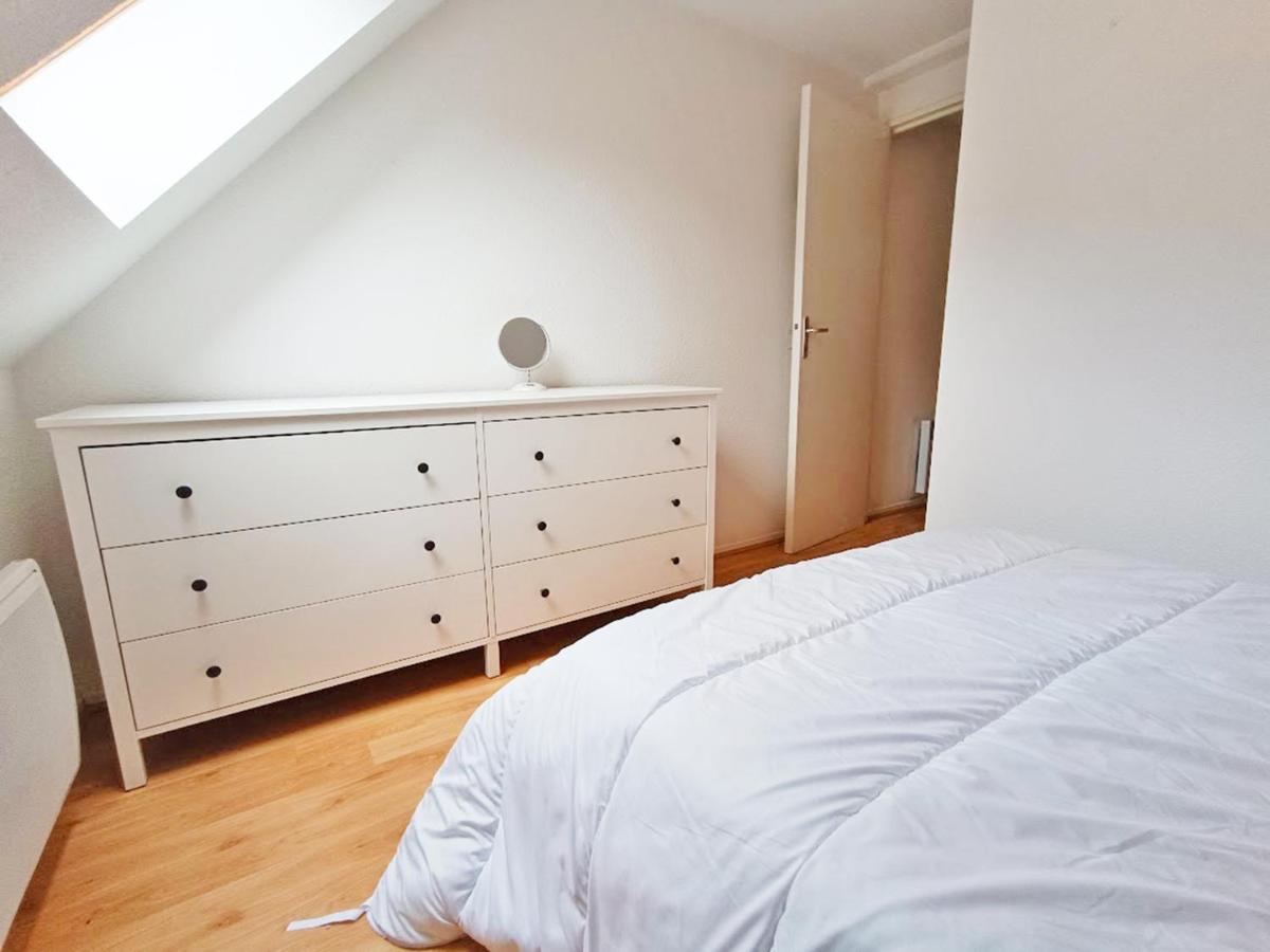 Chez Charlotte, T3 Duplex, Vue Montagne, Parking Gratuit, Ascenseur, 4 Personnes Apartman Bagnères-de-Luchon Kültér fotó