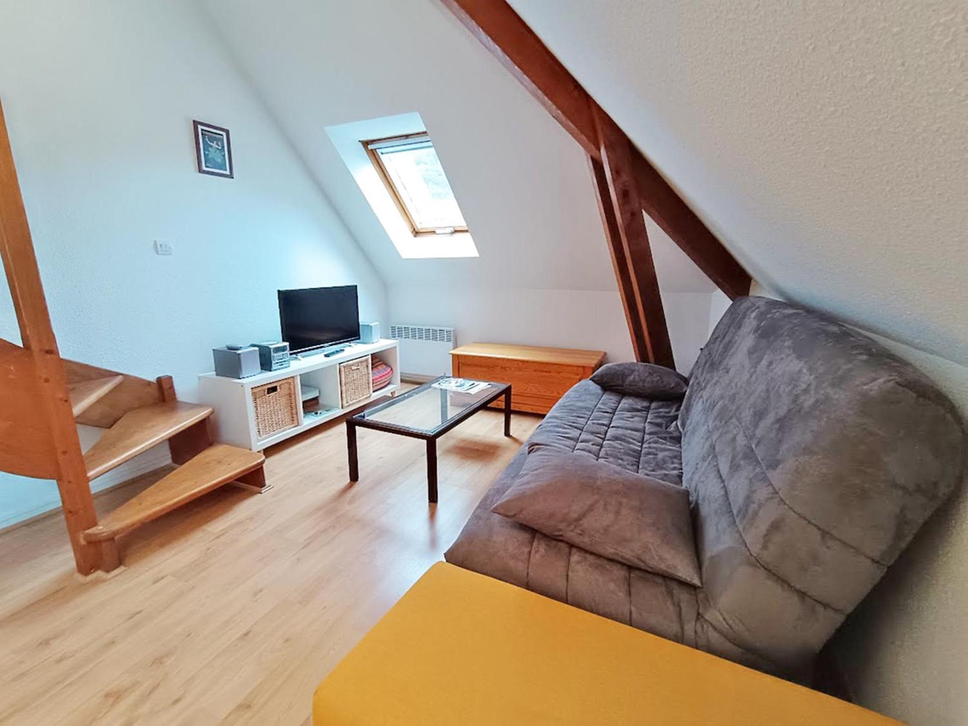 Chez Charlotte, T3 Duplex, Vue Montagne, Parking Gratuit, Ascenseur, 4 Personnes Apartman Bagnères-de-Luchon Kültér fotó